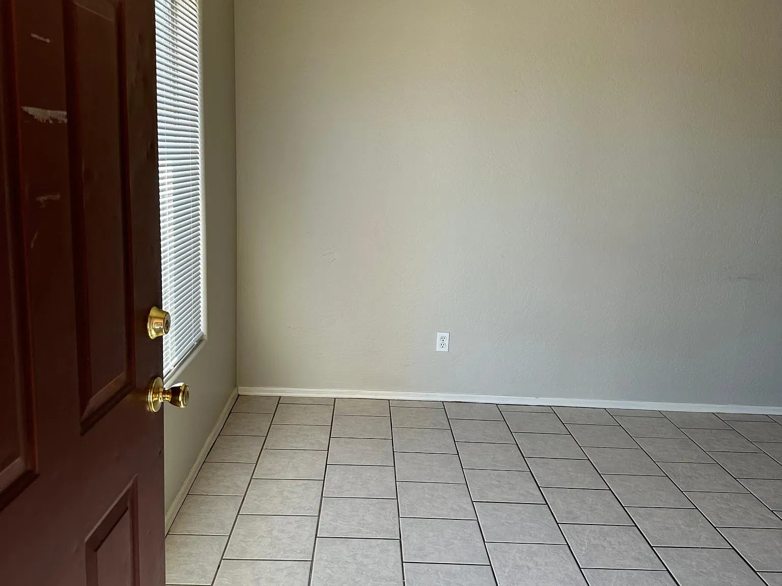 3610 W Shedd Rd — Photo 3