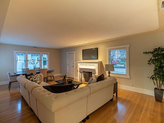 3rd image of 701 San Miguel Way