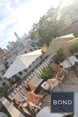 Rented by Bond New York | media 25