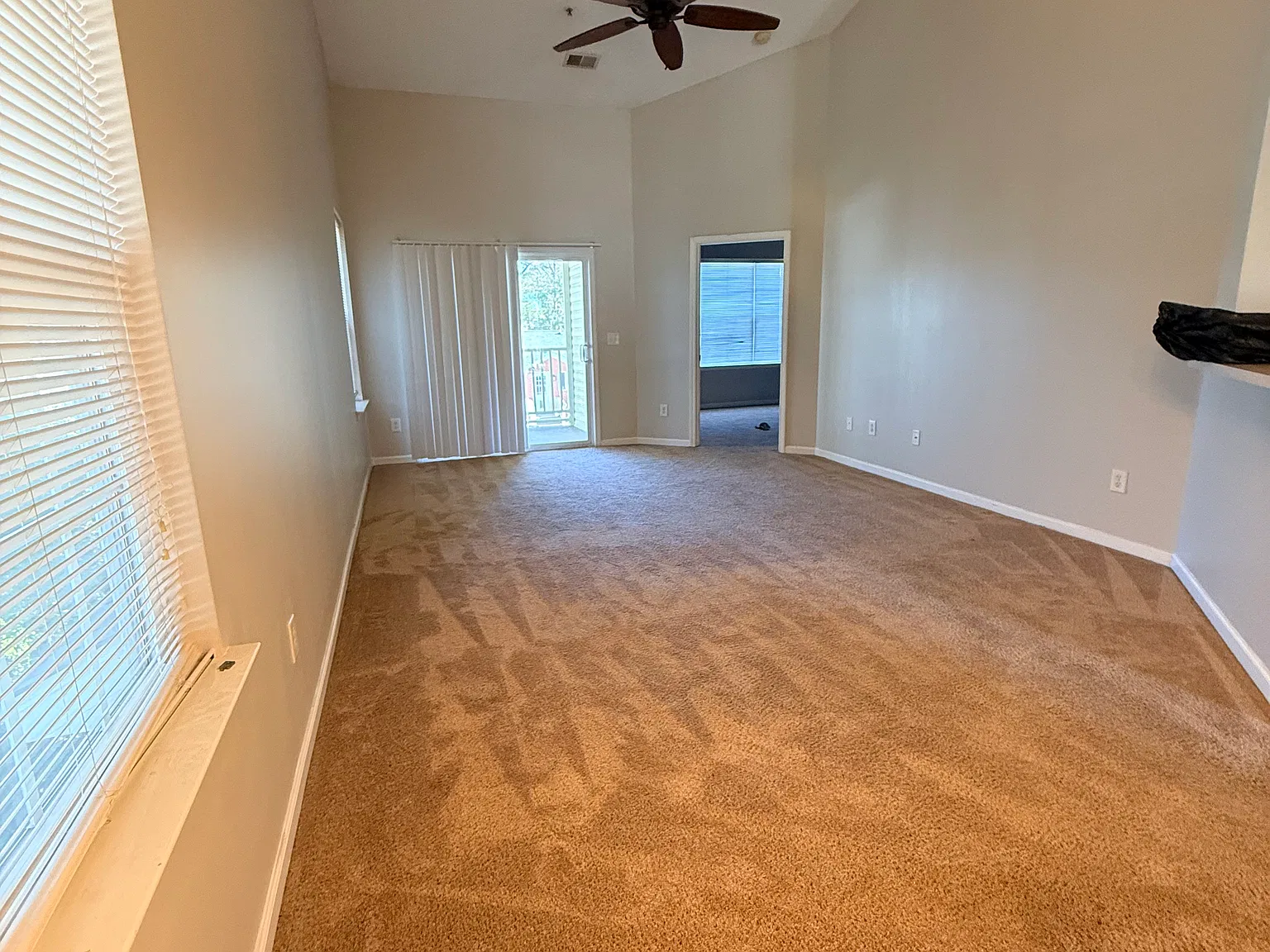 3 bed, 1150 sqft, $1,750 — Photo 3