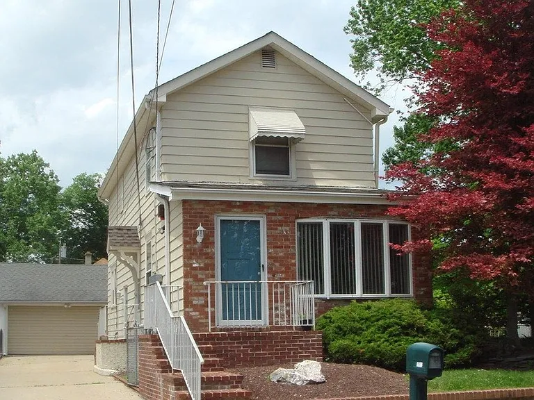 1417 Cedar Ln #1 — Photo 7
