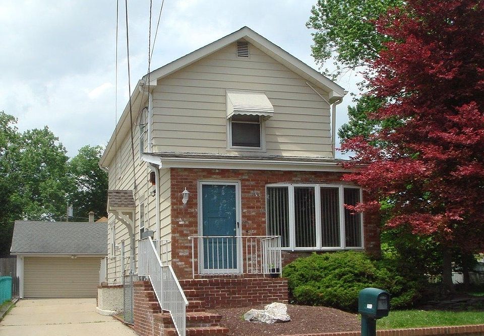 1st image of 1417 Cedar Ln Floor 1