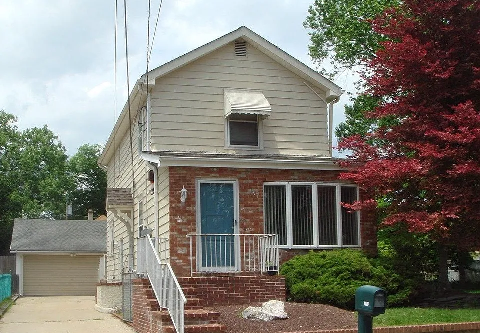 1417 Cedar Ln #1