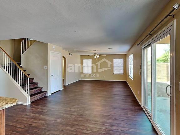 5th image of 3215 S 91st Dr