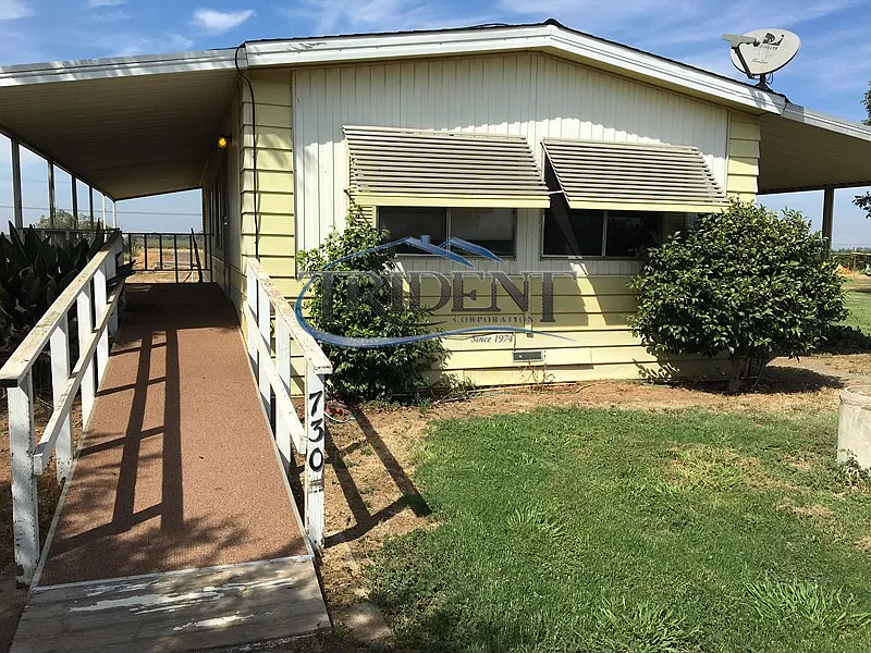 2 bed, $1,400 — Photo 2