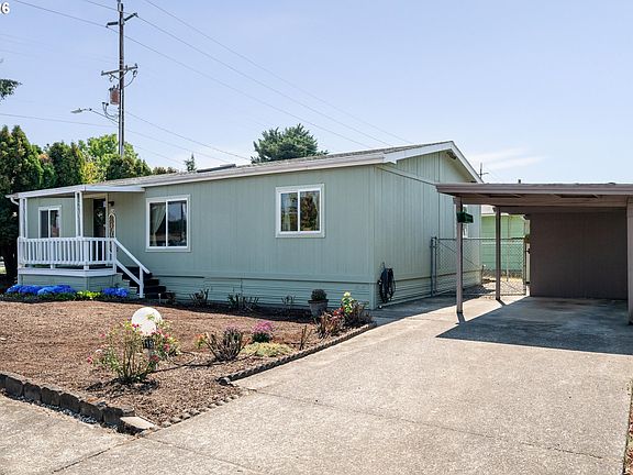 3rd image of 2150 Laura St Space 119