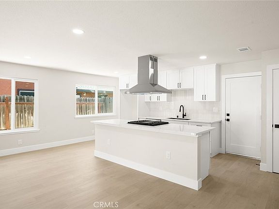 2nd image of 3535 Scotland Dr
