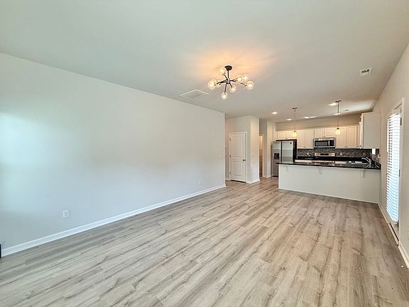 5th image of 5244 Calhoun Pl