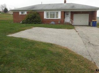 9262 Susquehanna Trl S, Seven Valleys, PA 17360