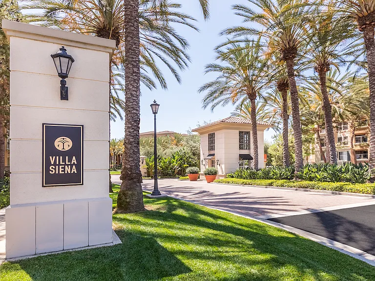 Villa Siena Apartment Homes — Photo 20