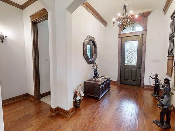 2nd image of 1012 Catalina Bay Blvd