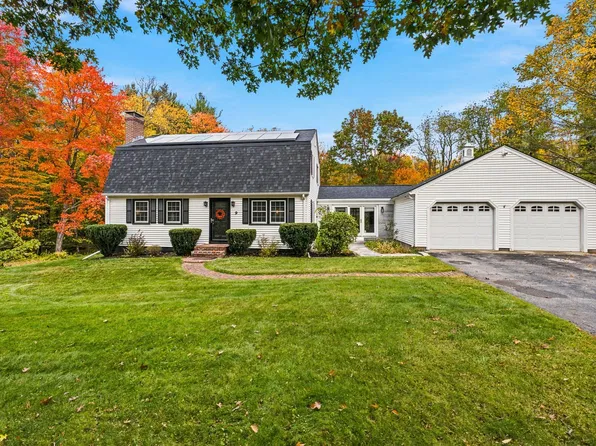 9 Holt Road, Wilton, NH 03086