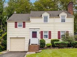 855 Summit Ave, Westfield, NJ 07090