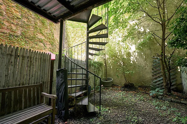 Sold by Compass | media 4