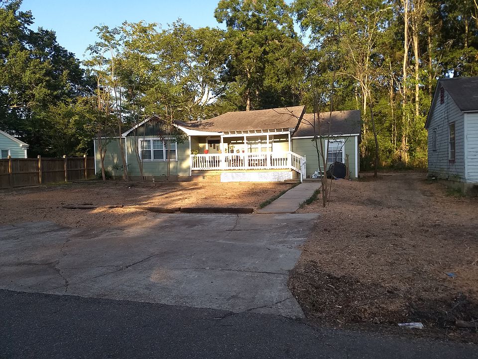 1st image of 407 McKee St