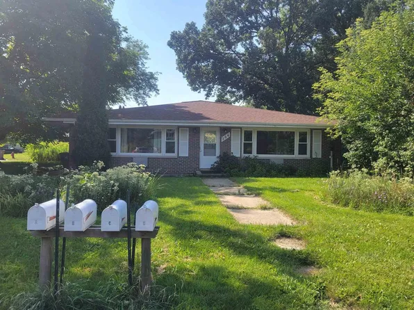 206 Kings Row, Monona, WI 53716