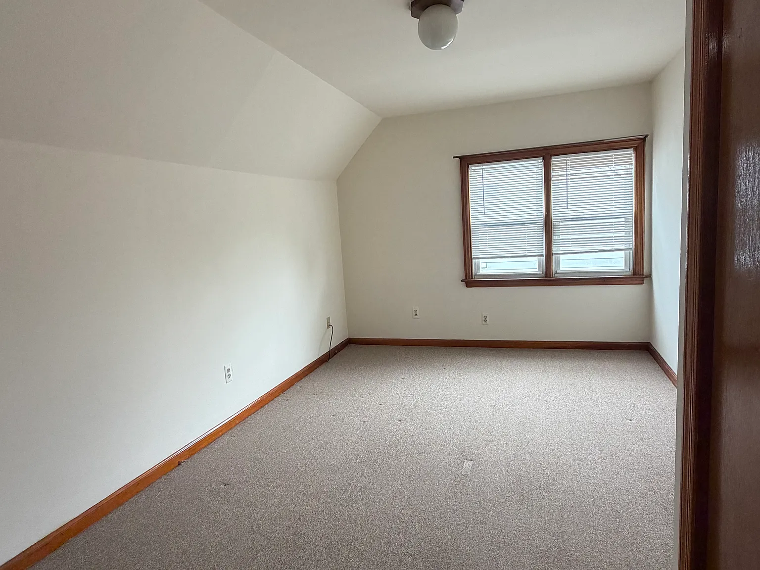 2 bed, $2,500 — Photo 2