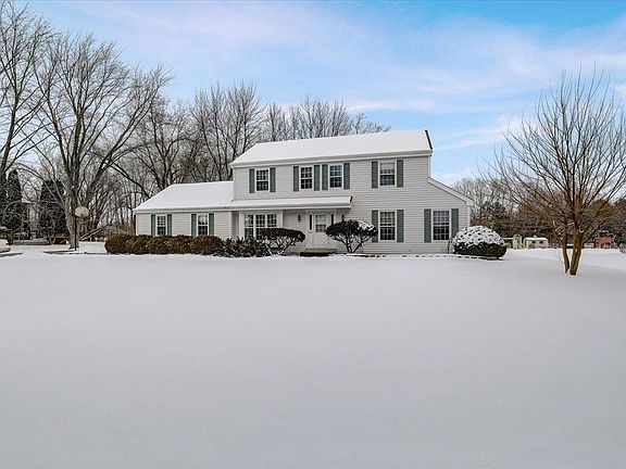 2nd image of 10316 N La Cresta Dr