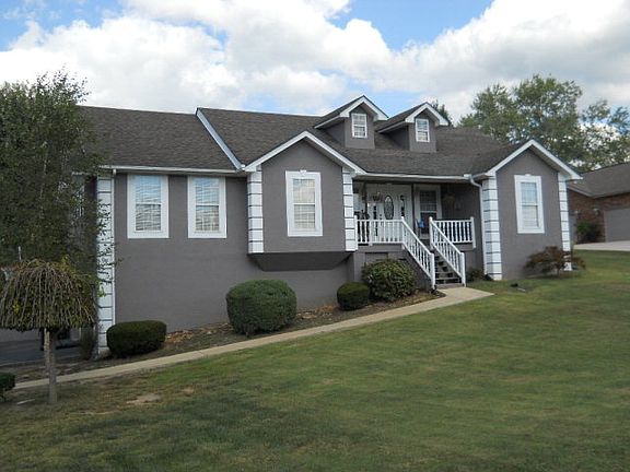 2nd image of 404 Gillen Dr