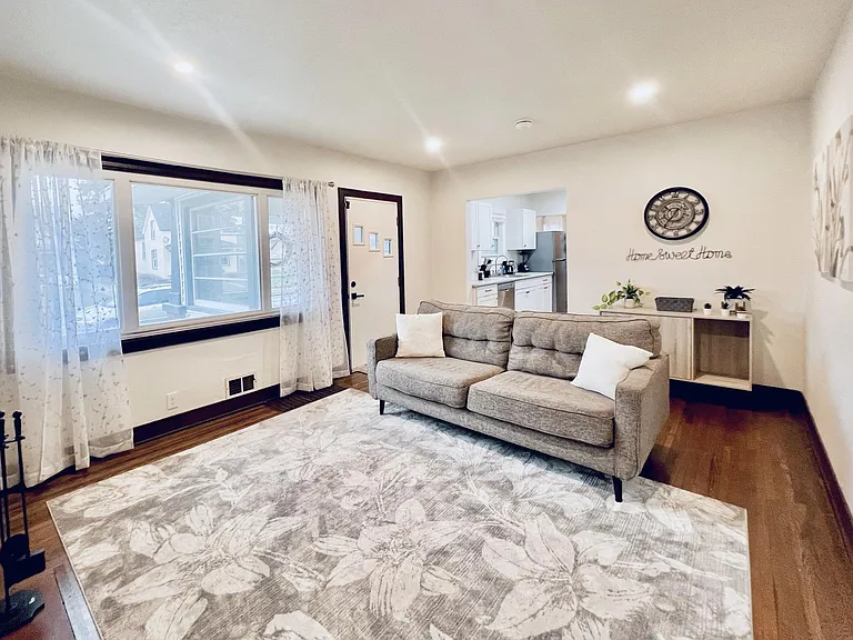 217 W Carlisle Ave — Photo 3