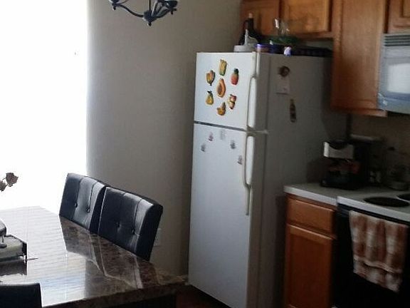 2nd image of 1875 Pineta Cove Dr