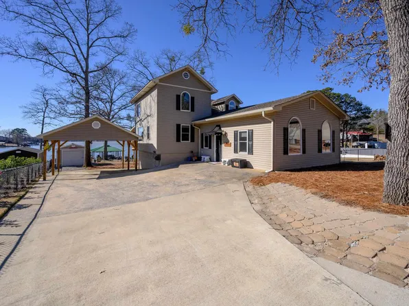 802 Funderburg Bend Dr, Pell City, AL 35128