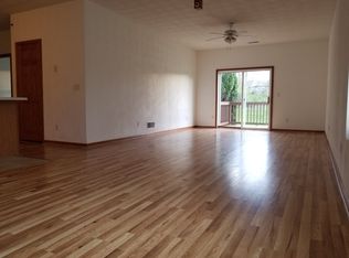 10170 Metalmark Ln UNIT 3, Roscoe, IL 61073