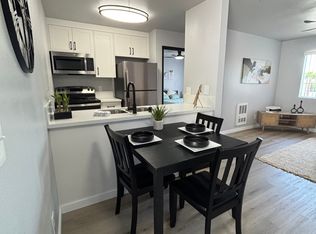Salt & Vine Apartments - Oceanside, Oceanside, CA 92054