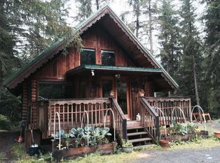 221 Donner Dr, Girdwood, AK 99587