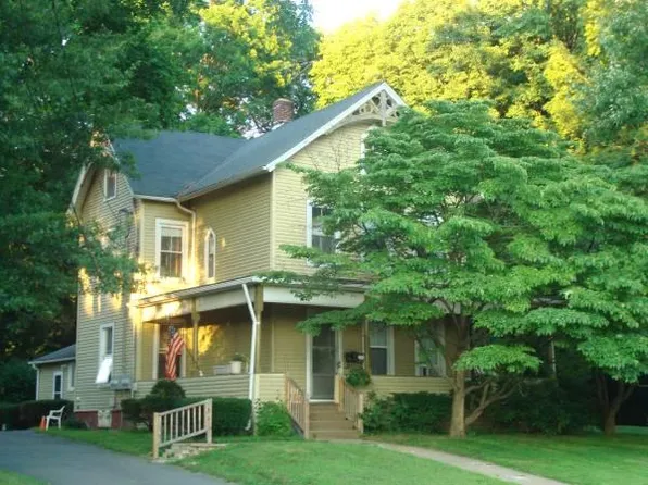 130 Hartford Ave #3, Wethersfield, CT 06109