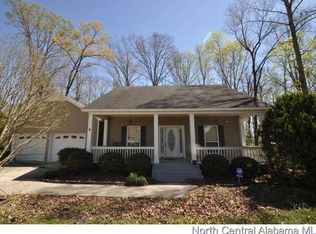 206 Lovers Lane Rd, Holly Pond, AL 35083