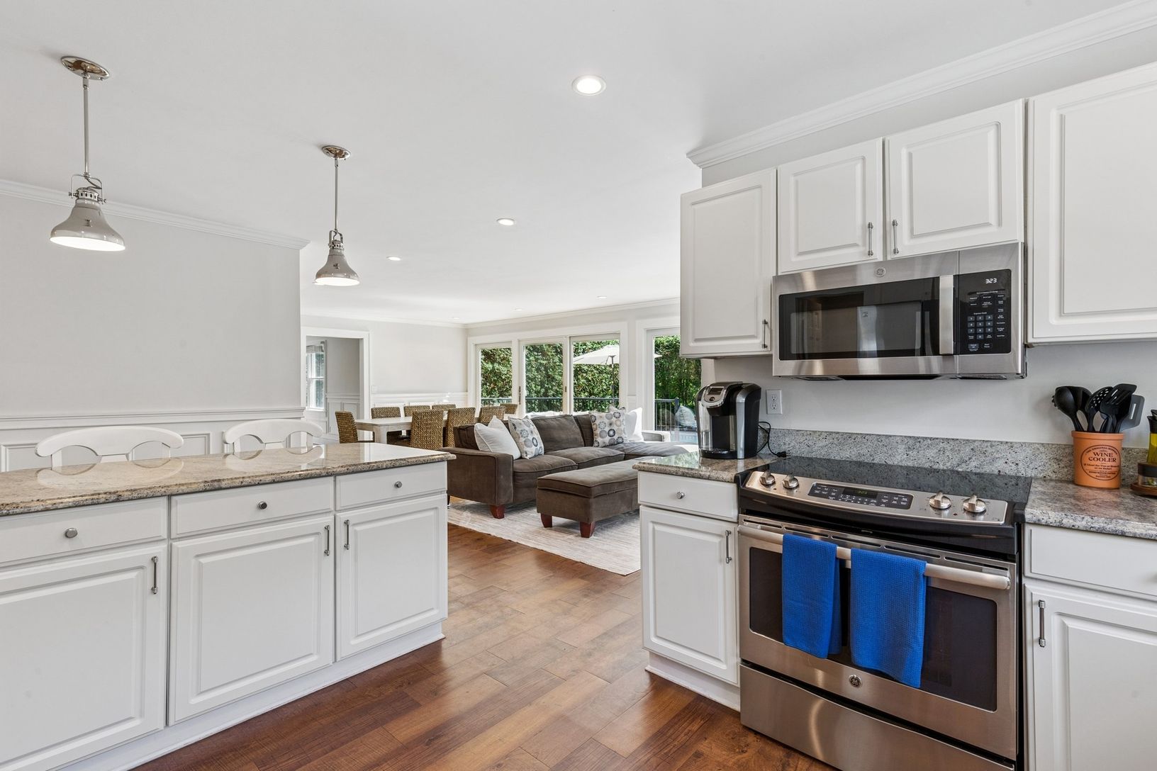  Open Cooks Kitchen