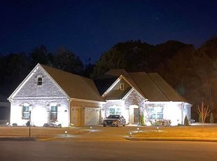 351 Summerglen Rd SW, Madison, AL 35756