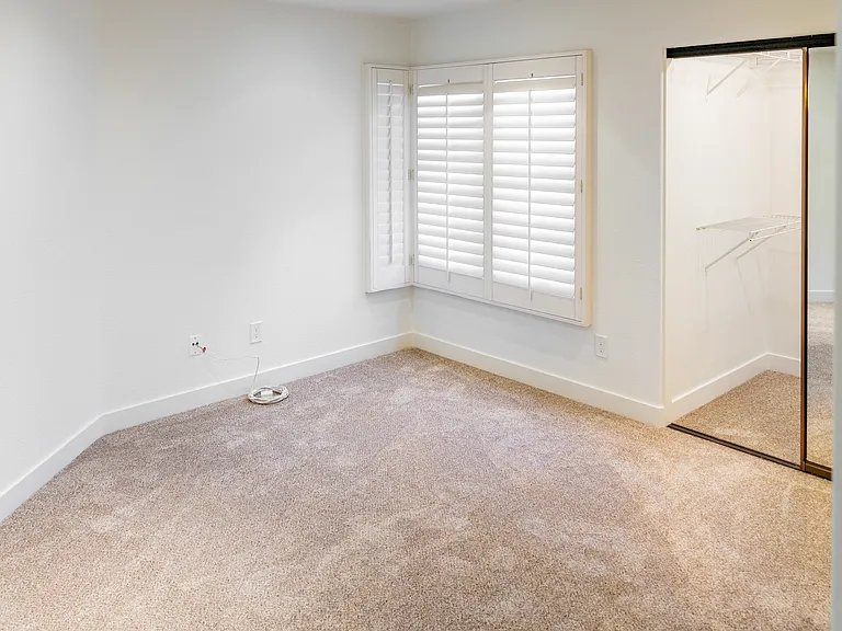 4625 Belvista Ct — Photo 16