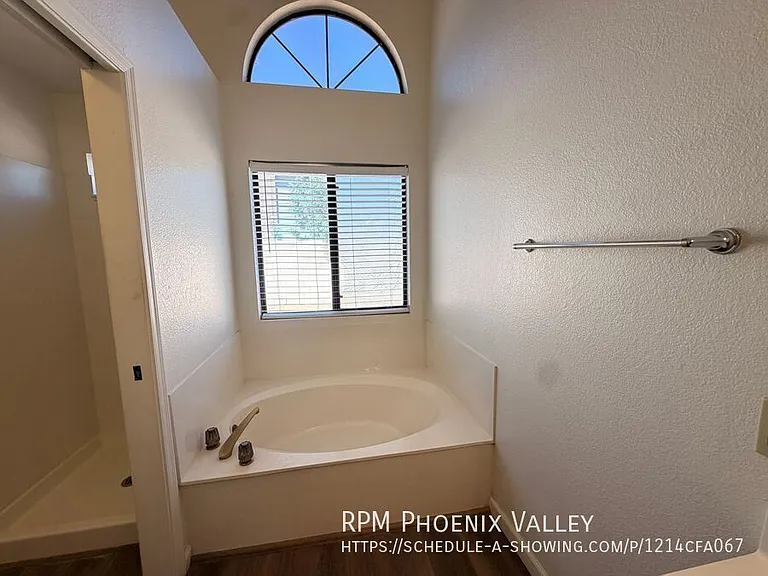 330 N Cottonwood Dr — Photo 19