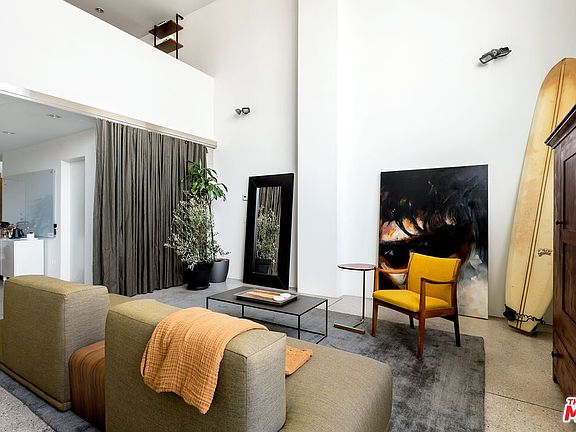 5th image of 1324 Abbot Kinney Blvd