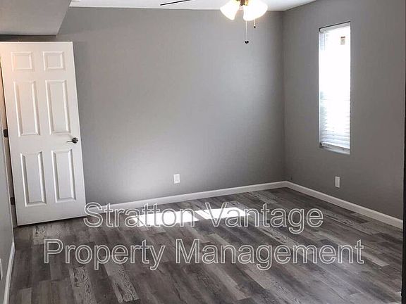 5th image of 848 N Stapley Dr