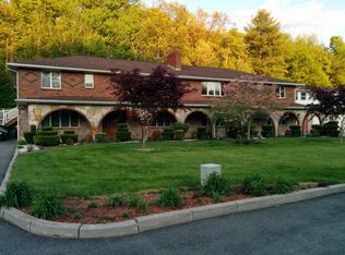 99 Hope Farms Dr, Feeding Hills, MA 01030