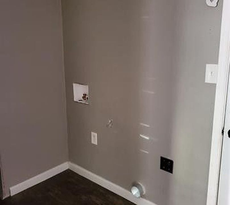 1st image of 2107 Pollard St
