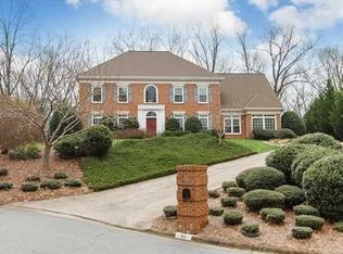 115 View Hill Ct, Sandy Springs, GA 30350