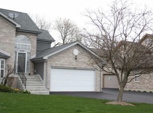 400 Kresswood Dr #400, McHenry, IL
