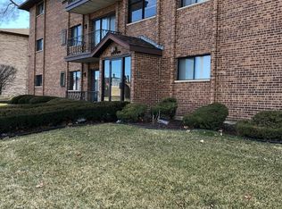 10900 Central Ave APT 2C, Chicago Ridge, IL 60415