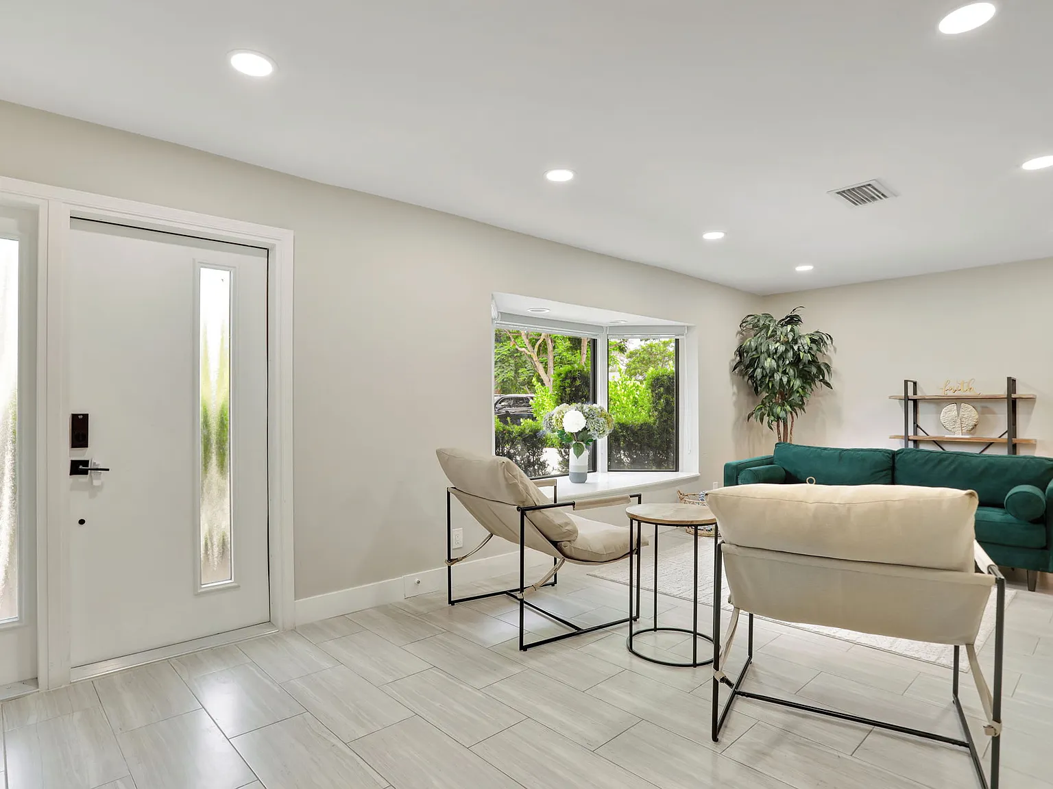 1035 NW 5th Ave — Photo 3