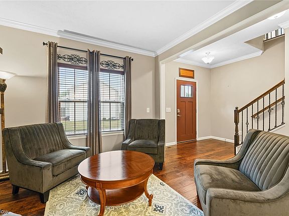 5th image of 677 Arbor Trails Dr