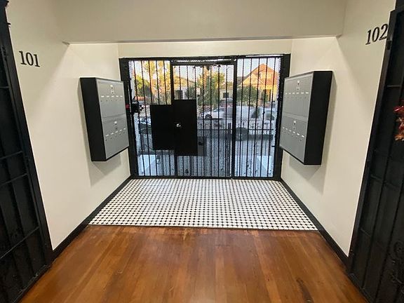 2nd image of 4309 S Main St #103