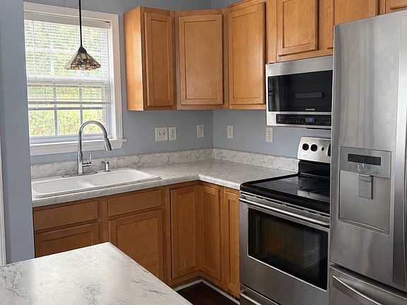 5th image of 6112 Greenville Loop Rd