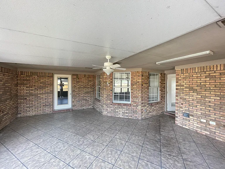 2212 Peachwood Ct — Photo 24