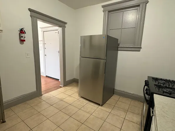 66 N Grove St, East Orange, NJ