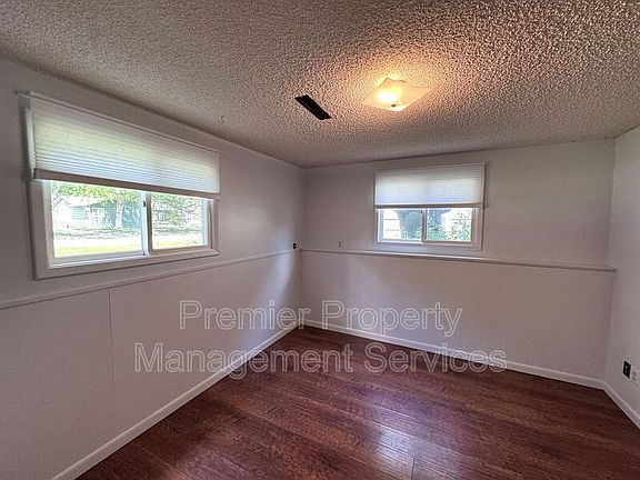 5th image of 1940 Avenue C