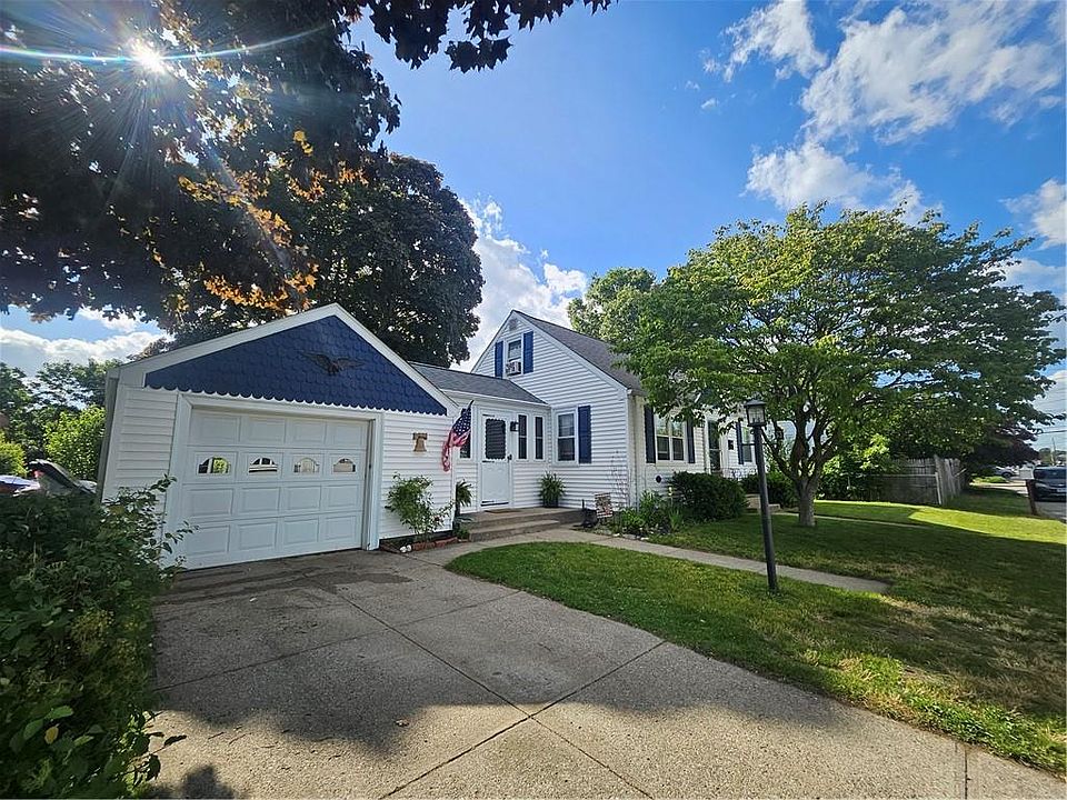 1st image of 11 Jones Ave